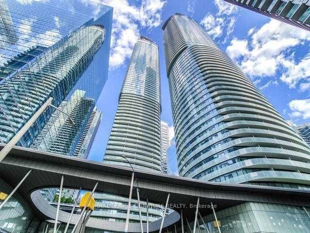 Condo leased at 2005-14 York Street, Toronto, Waterfront Communities C1, M5J 0B1 - MLS: C11929182