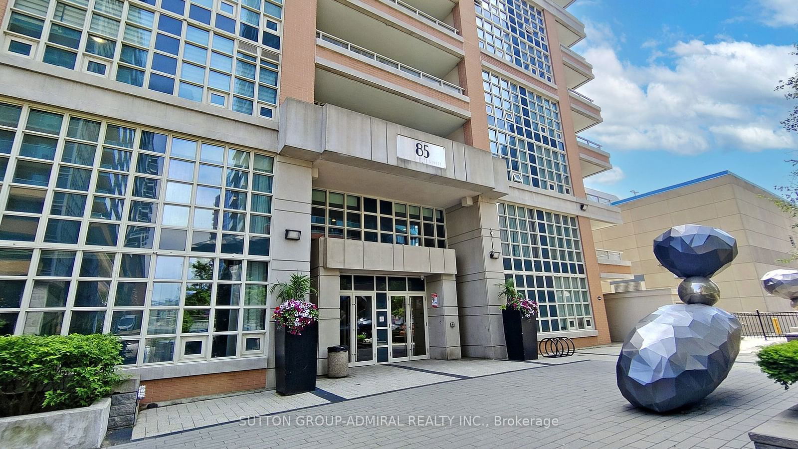 Condo for lease at 2211-85 east liberty Street, Toronto, Niagara, M6K 3R4 - MLS: C11929484