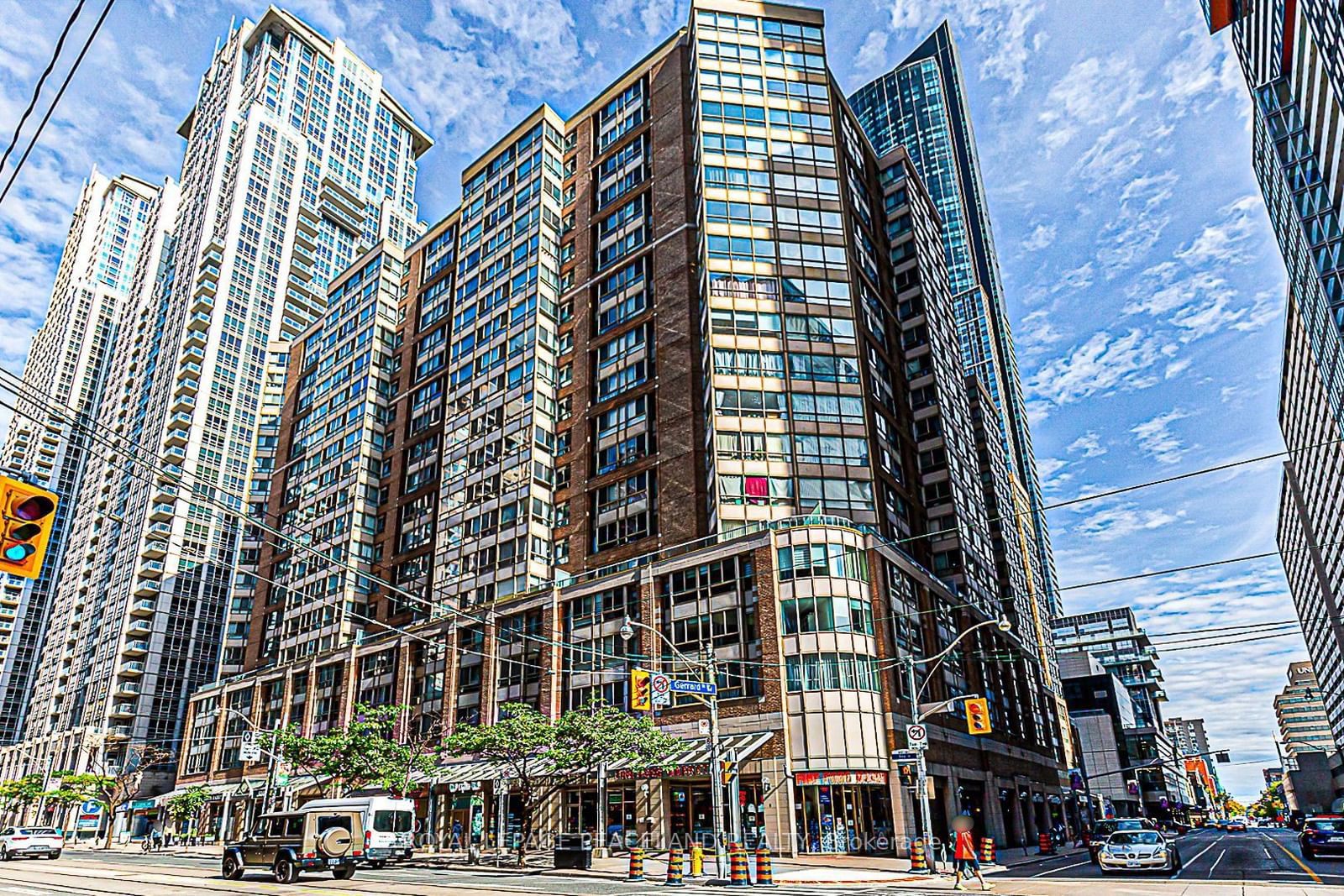 Condo for lease at 1307-717 Bay Street, Toronto, Bay Street Corridor, M5G 2J9 - MLS: C11929574