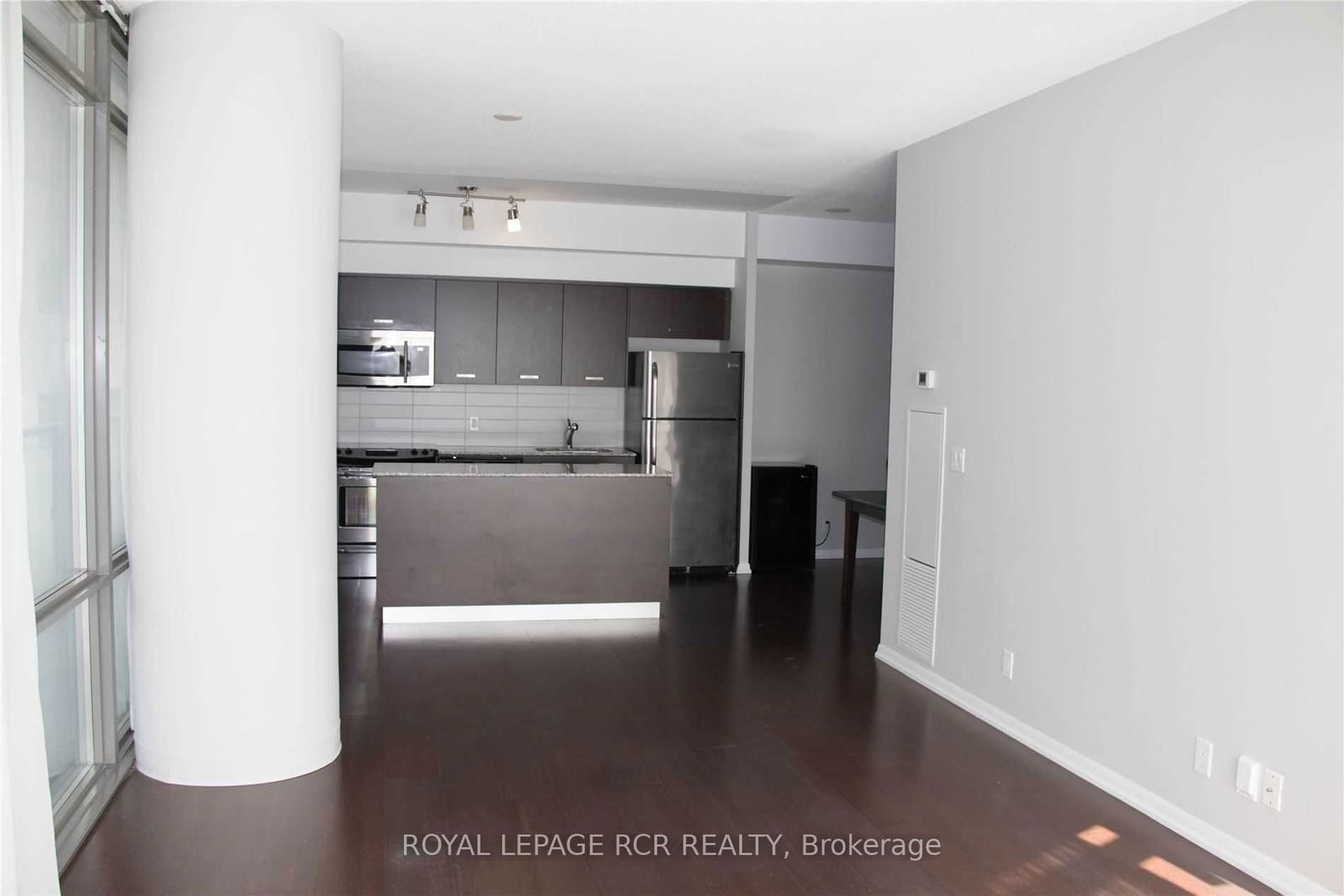 Condo for lease at 410-832 Bay Street, Toronto, Bay Street Corridor, M5S 1Z6 - MLS: C11929640