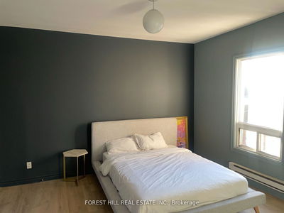 Unit 2nd Flr — 1078 Queen St, Toronto - Trinity-Bellwoods image-0-3