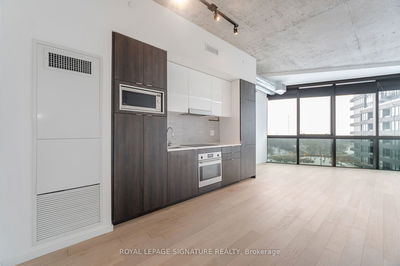 Unit 617 — 21 Lawren Harris Sq, Toronto - Waterfront Communities C8 image-0-1