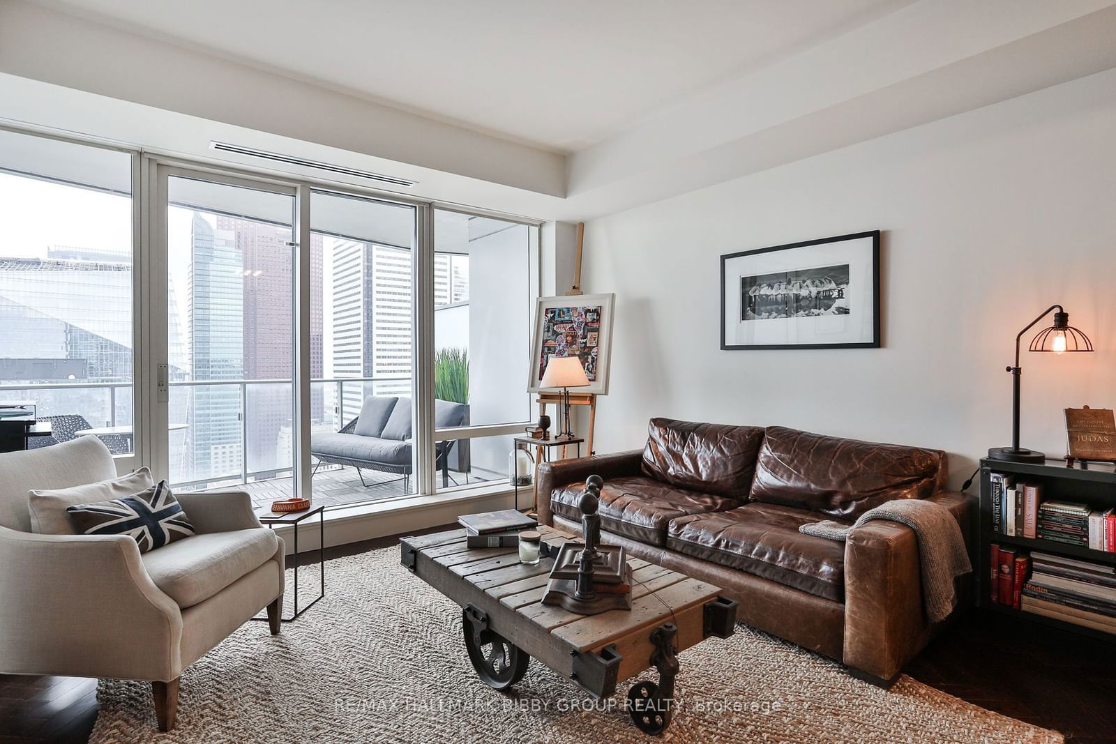 Condo for sale at 4707-180 University Avenue, Toronto, Bay Street Corridor, M5H 0A2 - MLS: C11929800