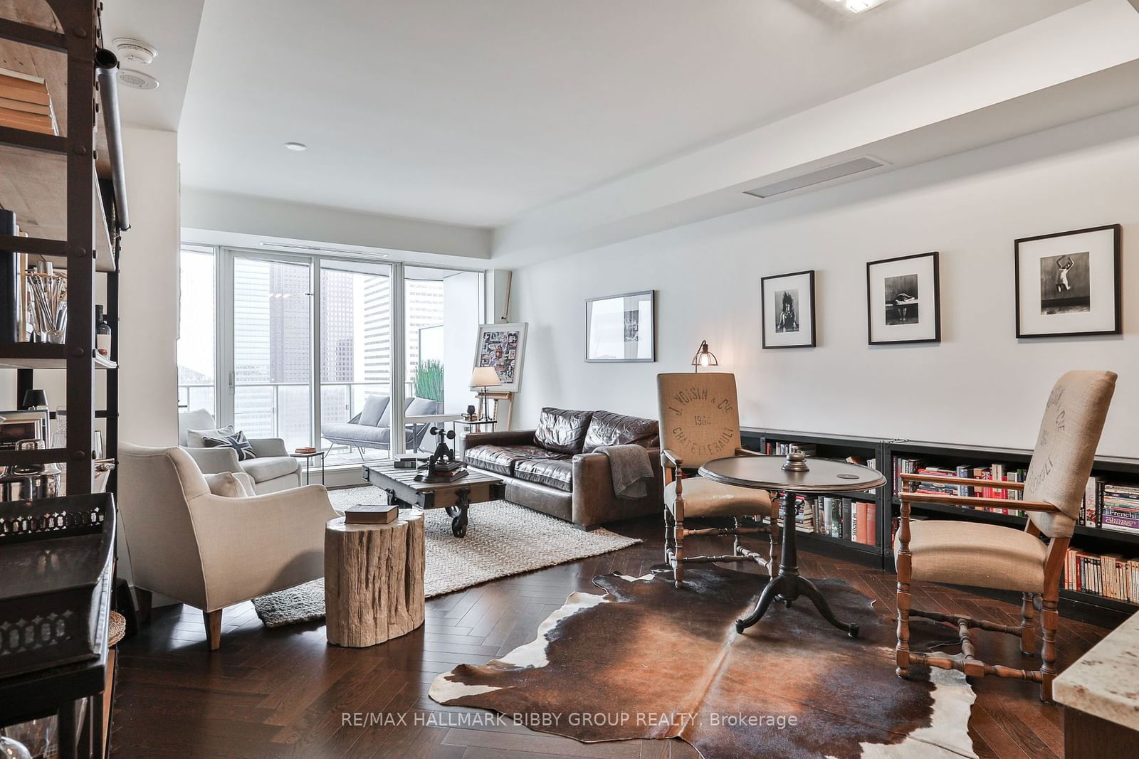 Condo for sale at 4707-180 University Avenue, Toronto, Bay Street Corridor, M5H 0A2 - MLS: C11929800