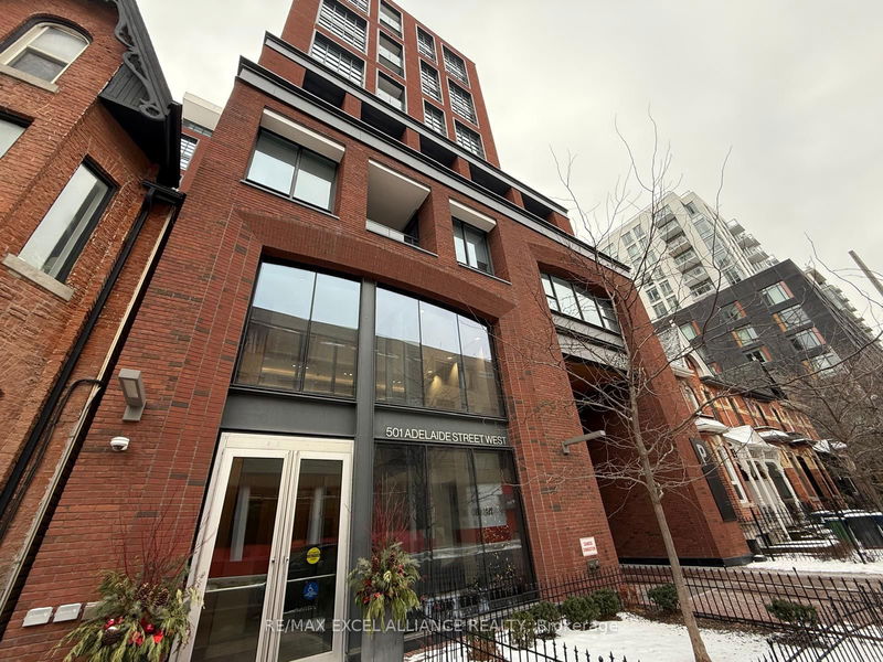 home for lease on 1406-501 Adelaide Street W