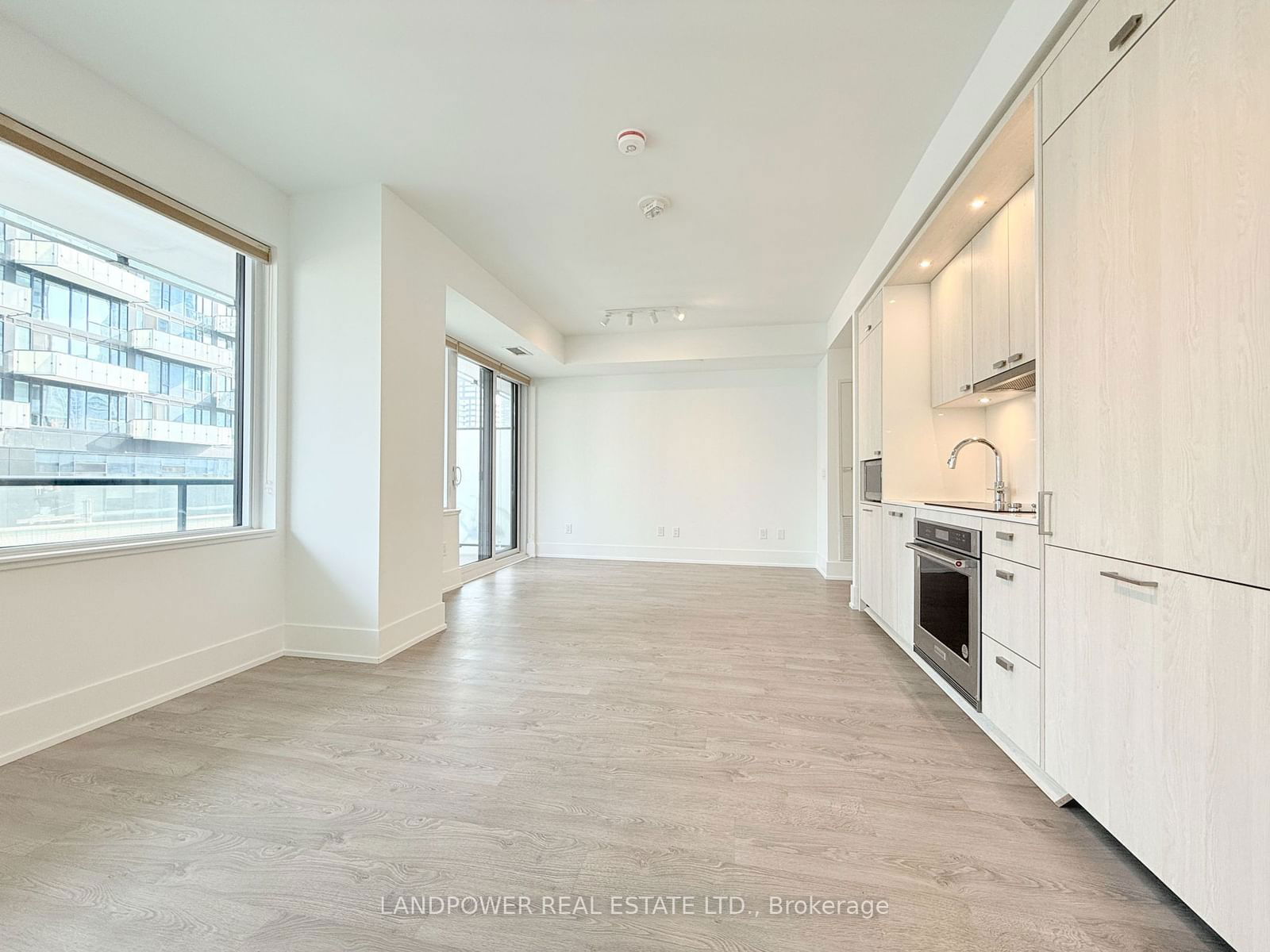 Condo for sale at 806-480 Front Street, Toronto, Waterfront Communities C1, M5V 0V5 - MLS: C11930499