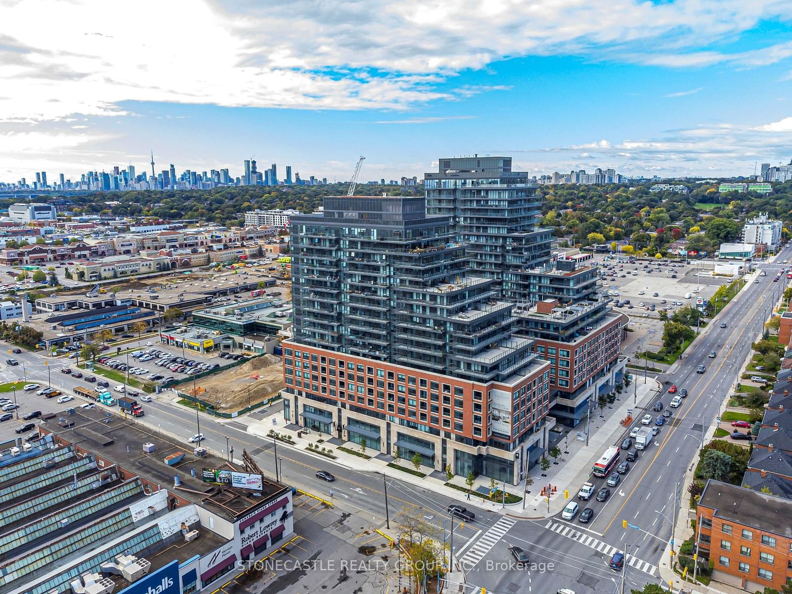 Condo for sale at 1001-33 Frederick Todd Way, Toronto, Thorncliffe Park, M4G 0C9 - MLS: C11930545