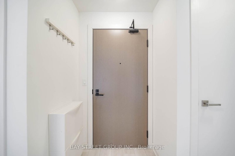 515 - 223 St Clair Ave W, Toronto, M4V 0A5 | Image 2