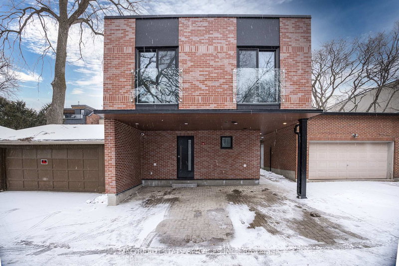 Laneway - 21 Farnham Ave, Toronto, M4V 1H6 | Image 2