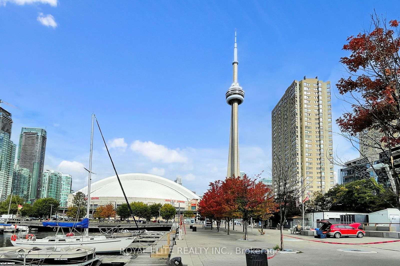 Condo for sale at 2504-270 Queens Quay, Toronto, Waterfront Communities C1, M5J 2N4 - MLS: C11930860