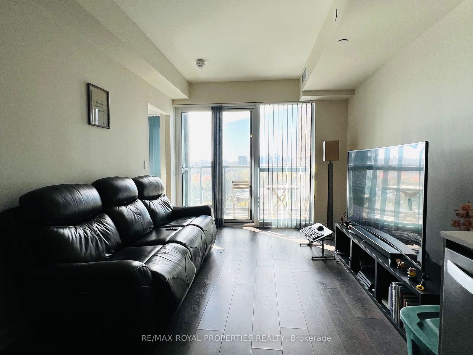 Condo for lease at 1102-2 Sonic Way, Toronto, Flemingdon Park, M3C 0P2 - MLS: C11930884