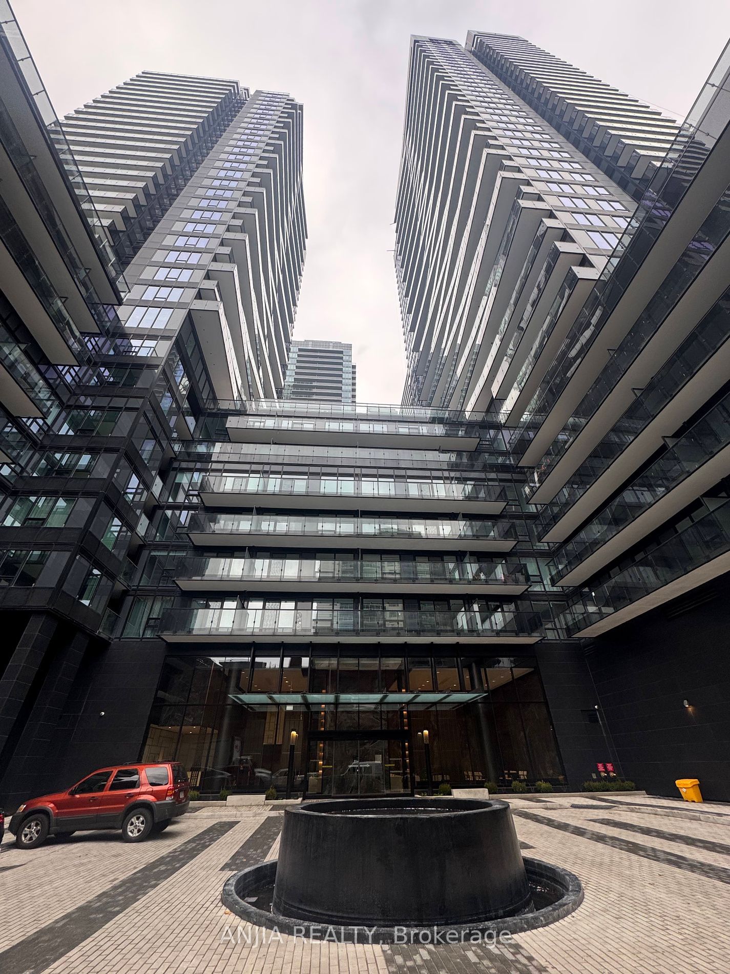 Condo for lease at 908-117 BROADWAY Avenue, Toronto, Mount Pleasant West, M4P 1V3 - MLS: C11931047