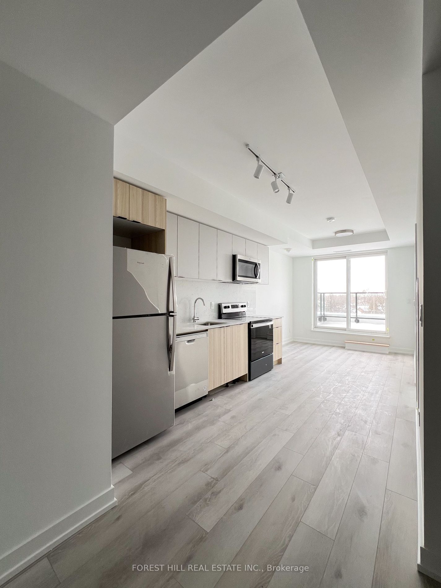 Property leased at 503-2000 Bathurst Street, Toronto, Humewood-Cedarvale, M5P 0A7 - MLS: C11931815