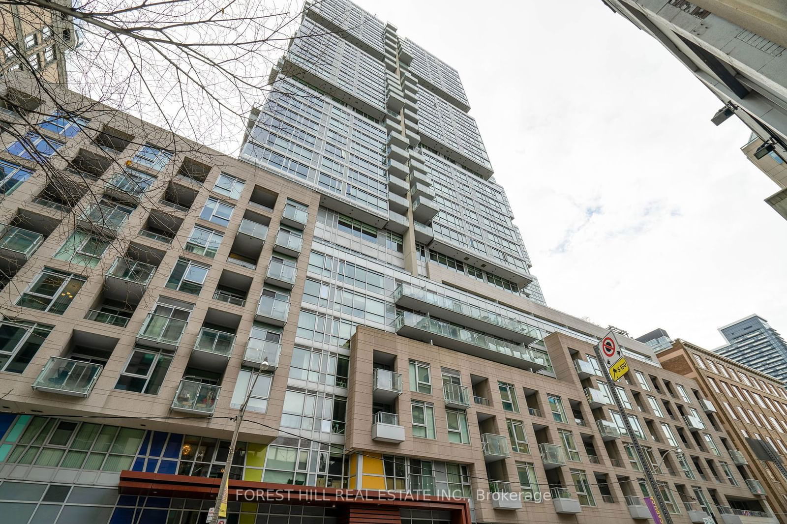 Condo leased at 318-199 Richmond Street, Toronto, Waterfront Communities C1, M5V 0H4 - MLS: C11932152