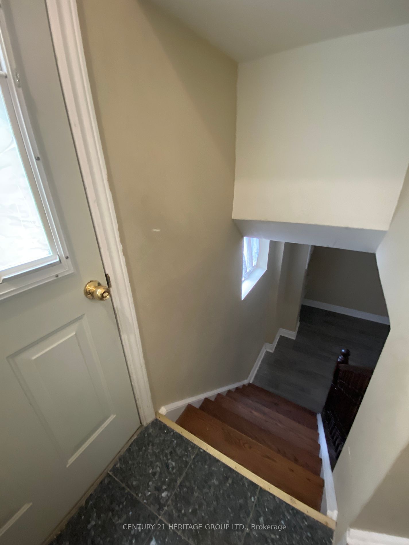 Semi-Detached House leased at lower-72 Pinemore Crescent, Toronto, Parkwoods-Donalda, M3A 1W6 - MLS: C11932165