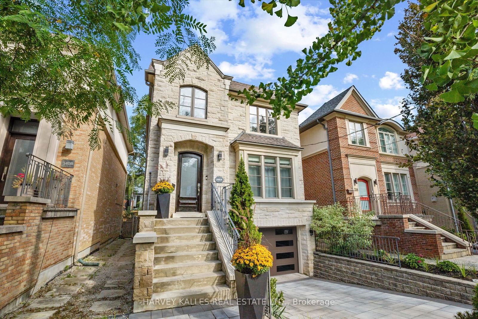 Detached House for sale at 340A Glengarry Avenue, Toronto, Bedford Park-Nortown, M5M 1E6 - MLS: C11932229