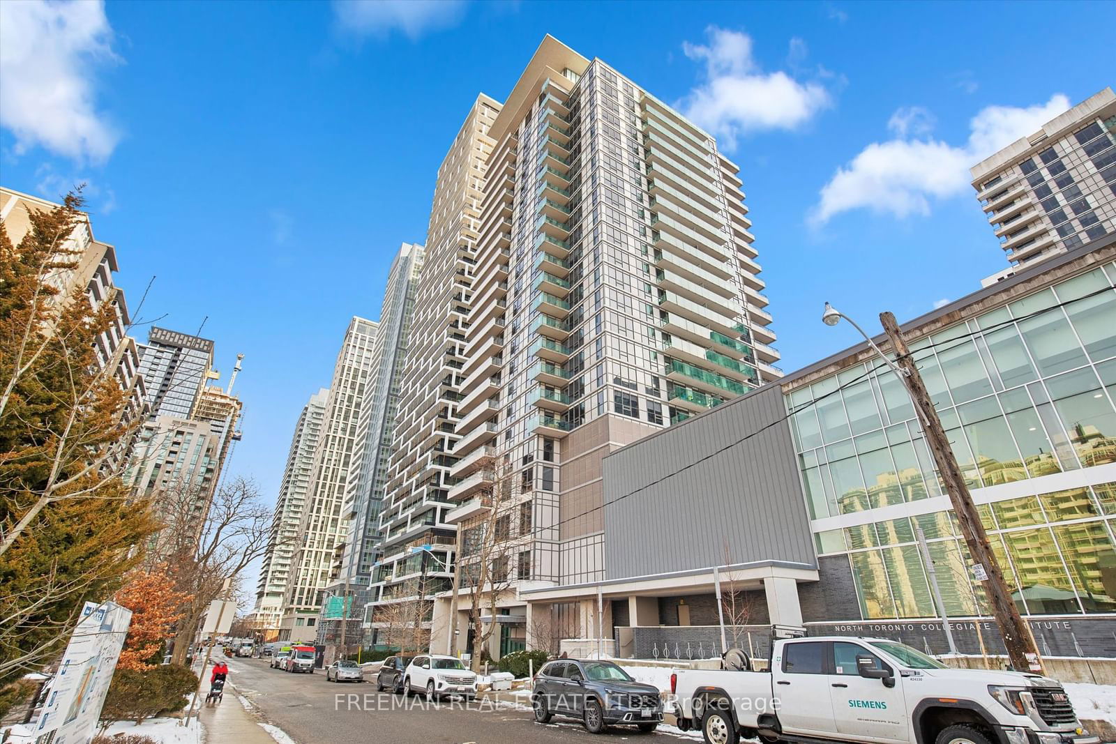 Condo for sale at 1005-25 Broadway Avenue, Toronto, Mount Pleasant West, M4P 1T7 - MLS: C11932321