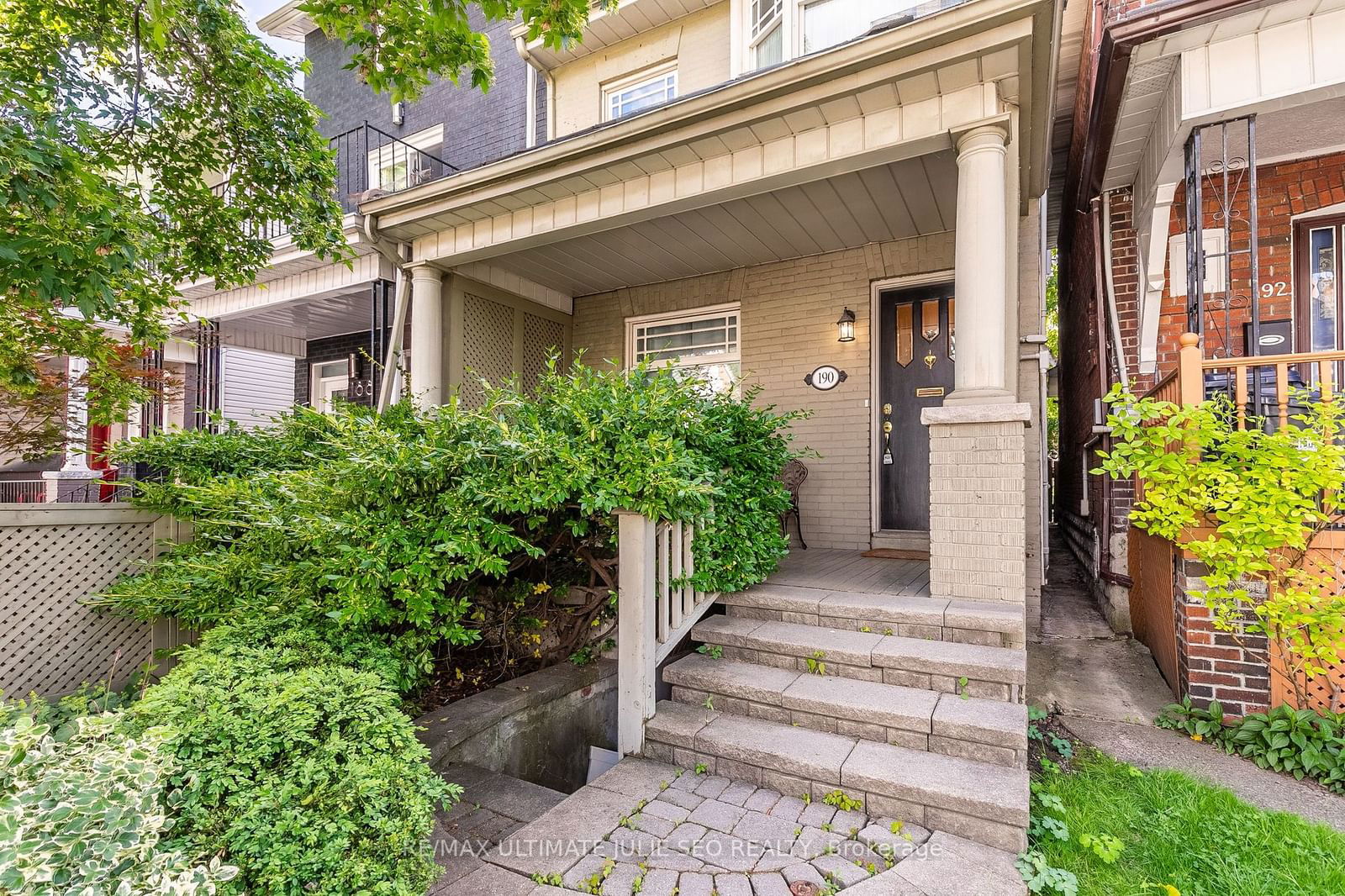 Semi-Detached House for sale at 190 Markham Street, Toronto, Trinity-Bellwoods, M6J 2G6 - MLS: C11932334