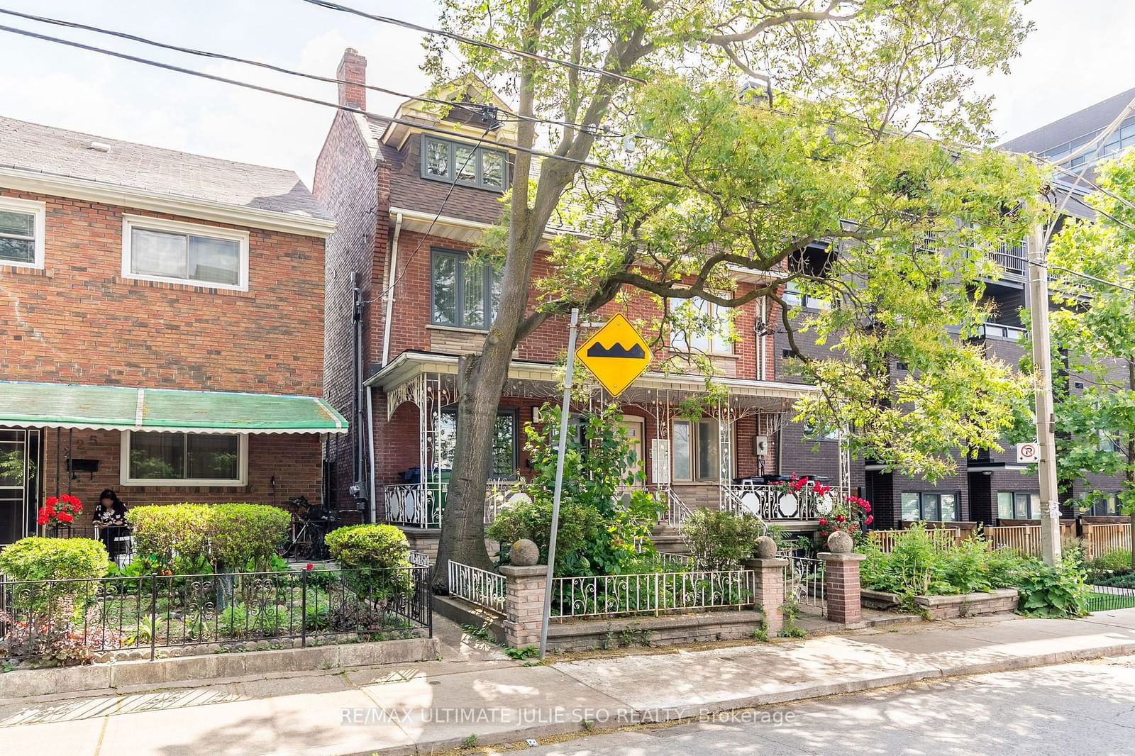 Semi-Detached House for sale at 223 Manning Avenue, Toronto, Trinity-Bellwoods, M6J 2K8 - MLS: C11932335