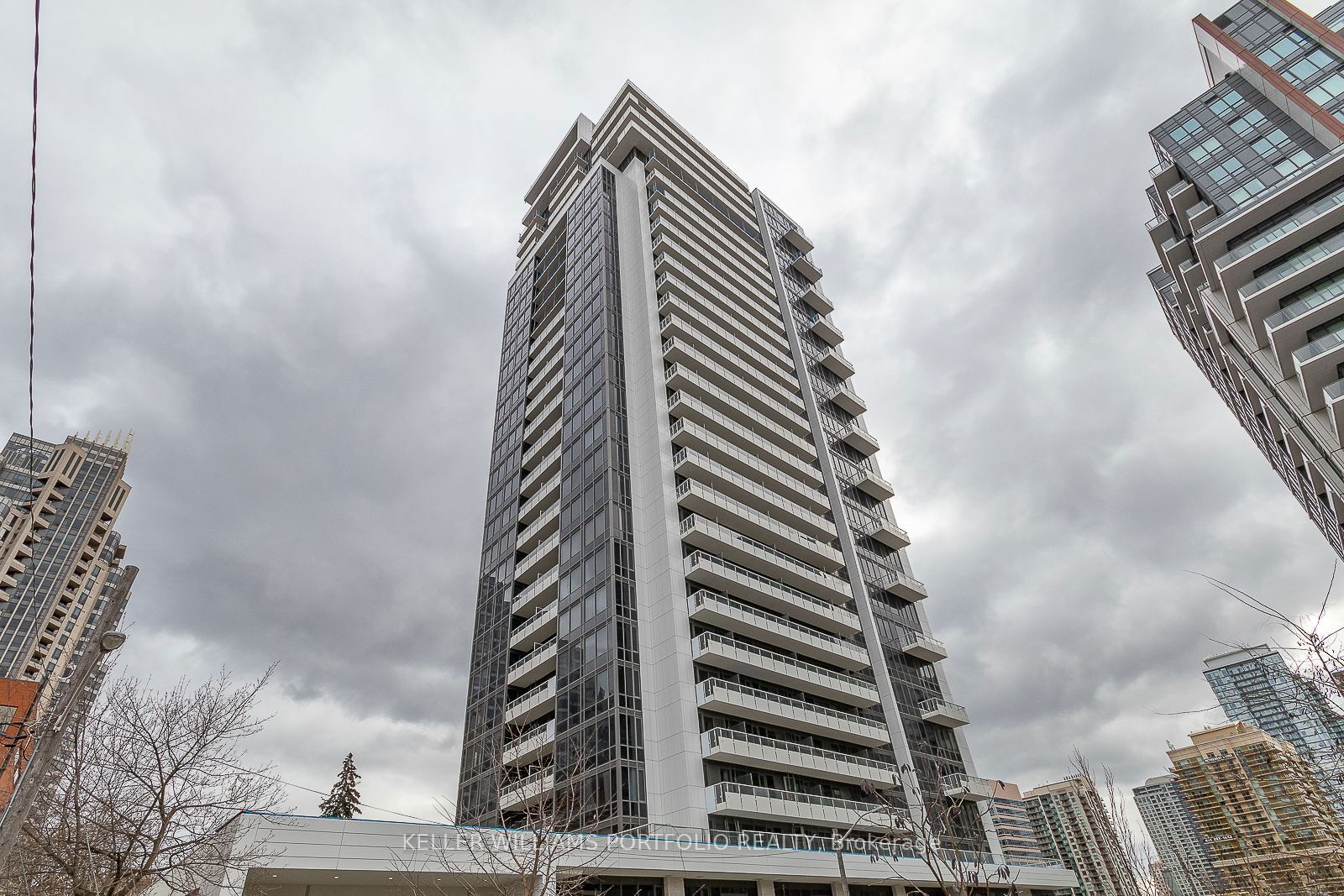 Condo for lease at 608-75 Canterbury Place, Toronto, Willowdale West, M2N 0L2 - MLS: C11932378