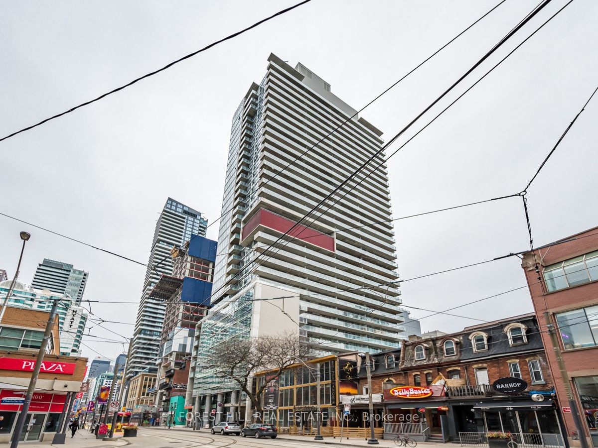 Condo for lease at 1801-375 King Street, Toronto, Waterfront Communities C1, M5V 1K1 - MLS: C11932383