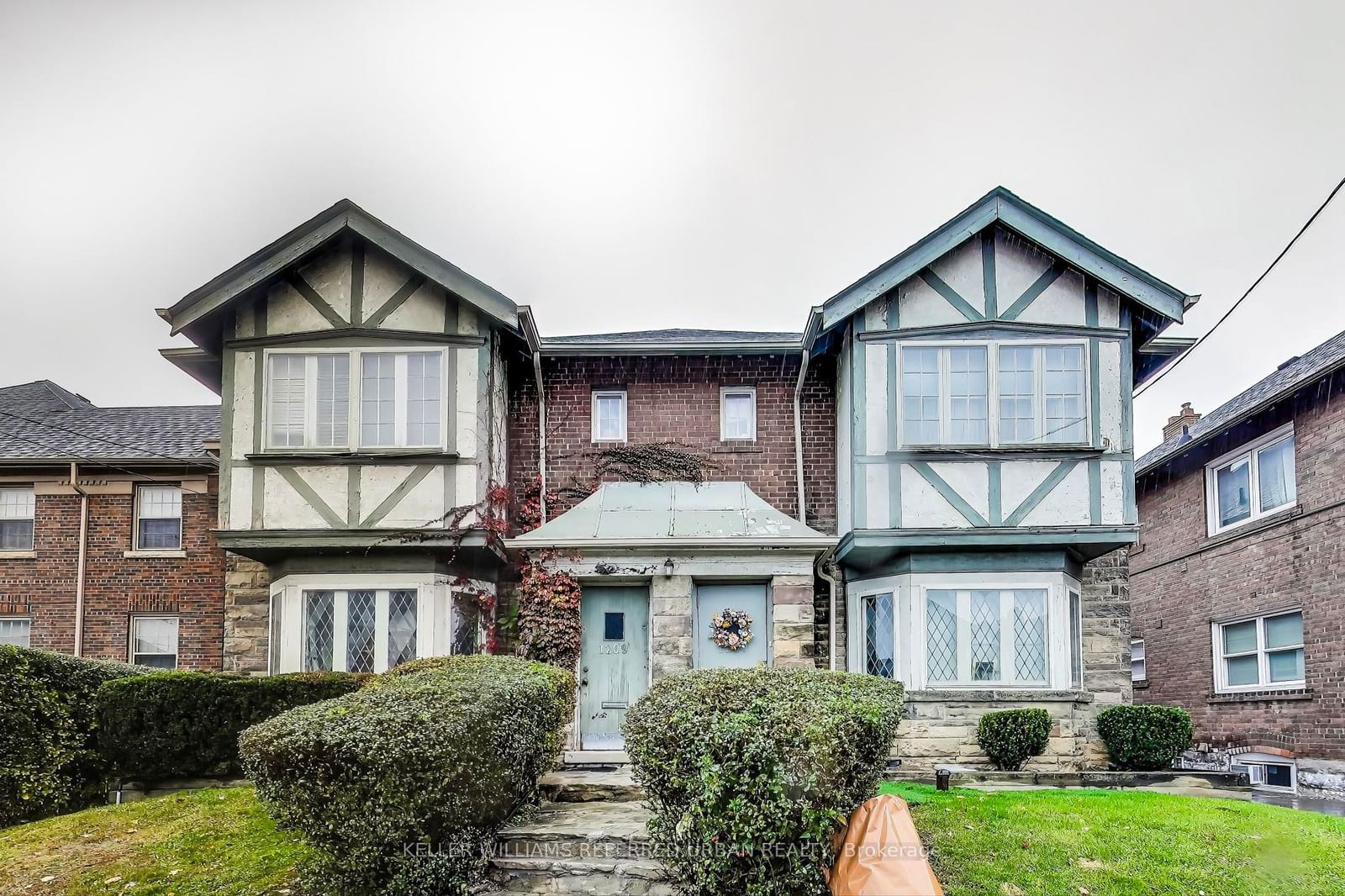 Building at 1207 Avenue Road, Toronto, Lawrence Park South