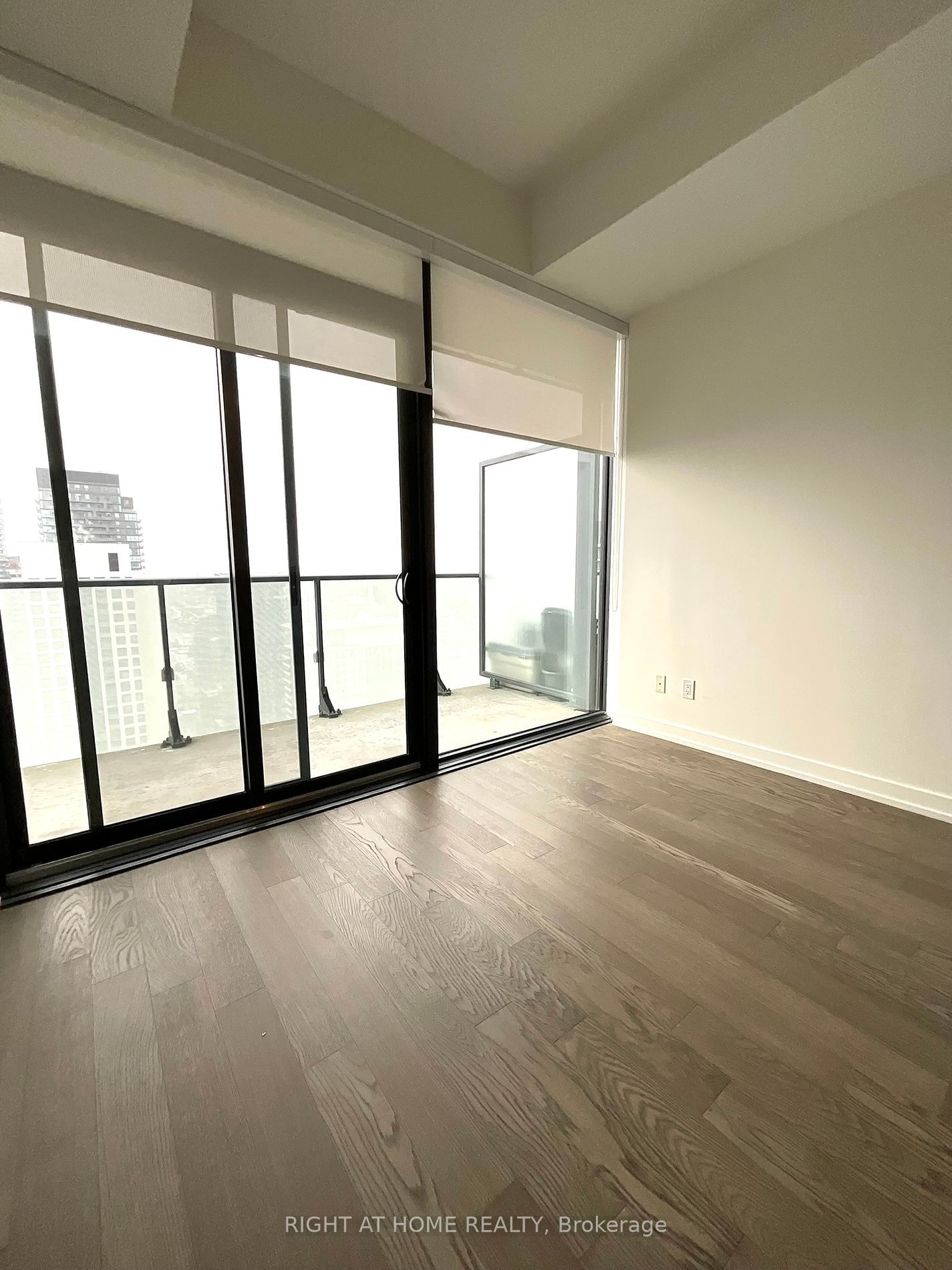 Condo leased at 4311-161 Roehampton Avenue, Toronto, Mount Pleasant West, M4P 0C8 - MLS: C11932564