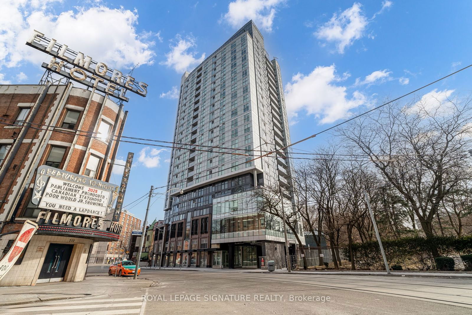 Condo for lease at 810-219 Dundas Street, Toronto, Moss Park, M5A 0V1 - MLS: C11932827