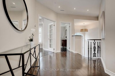 10 Cole Millway, Toronto - Bridle Path-Sunnybrook-York Mills image-0-1