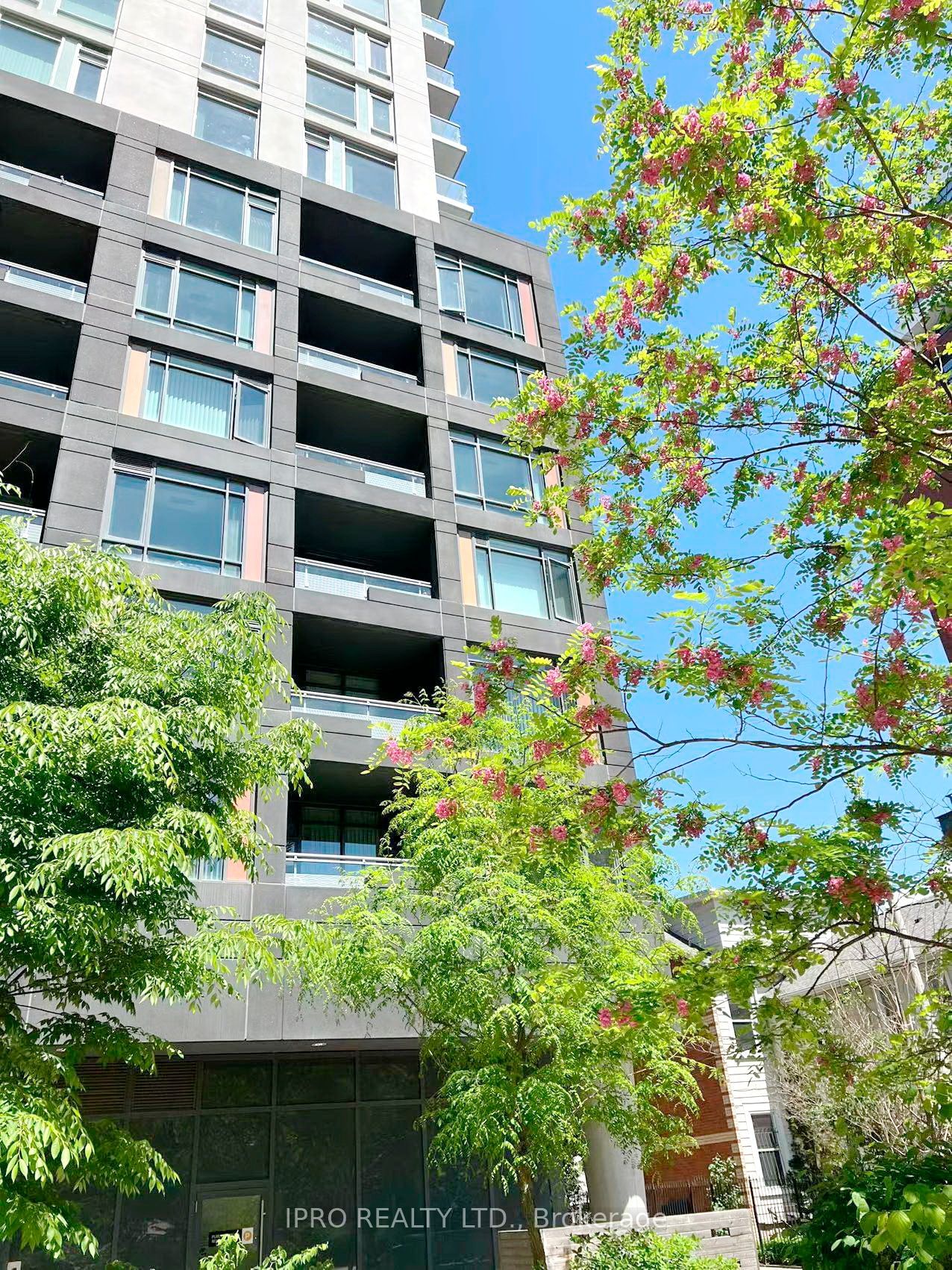 Condo for lease at 616-525 Adelaide Street, Toronto, Waterfront Communities C1, M5V 0N7 - MLS: C11932865