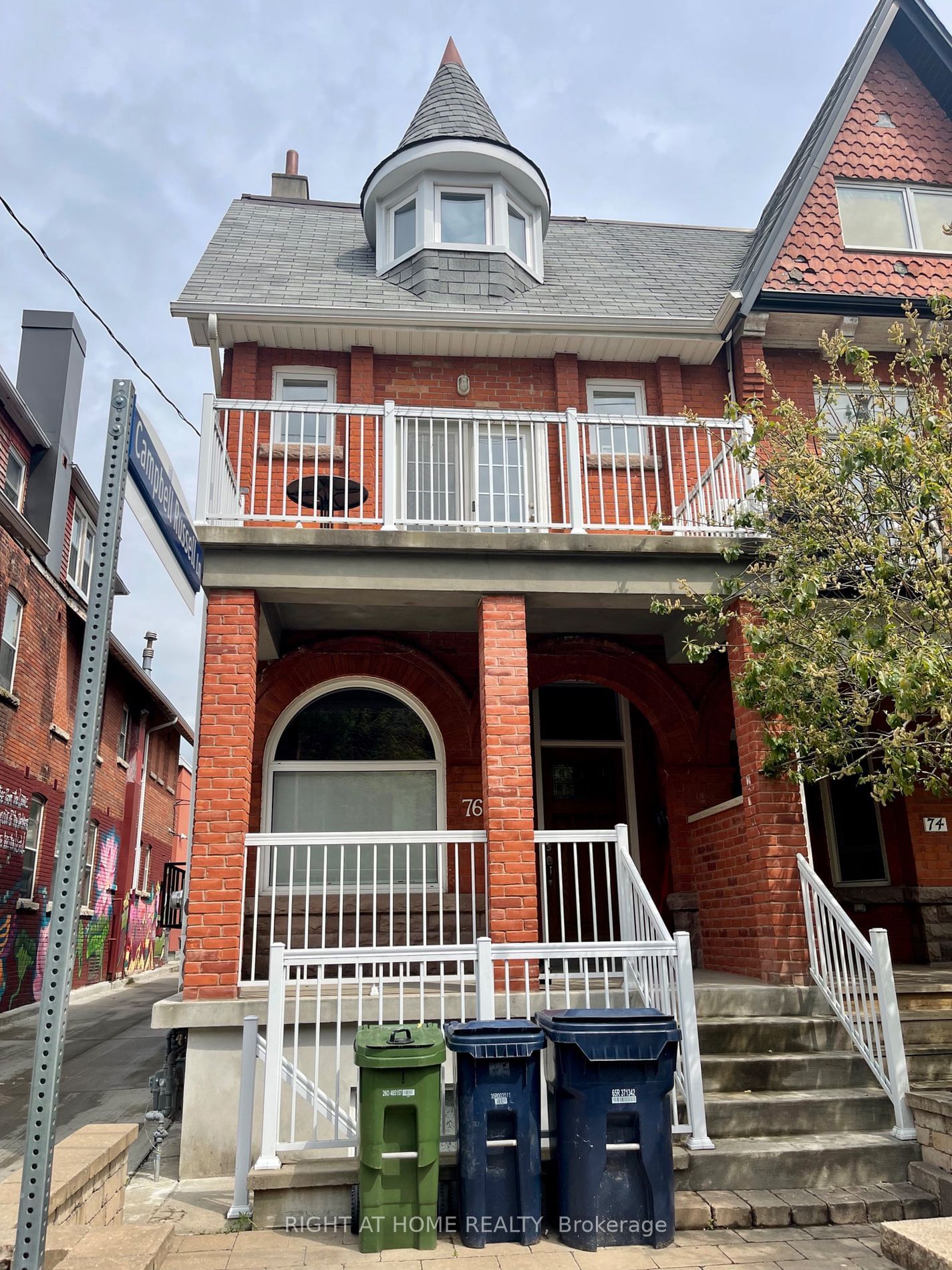 Semi-Detached House for lease at Main-76 Oxford Street, Toronto, Kensington-Chinatown, M5T 1P1 - MLS: C11933099