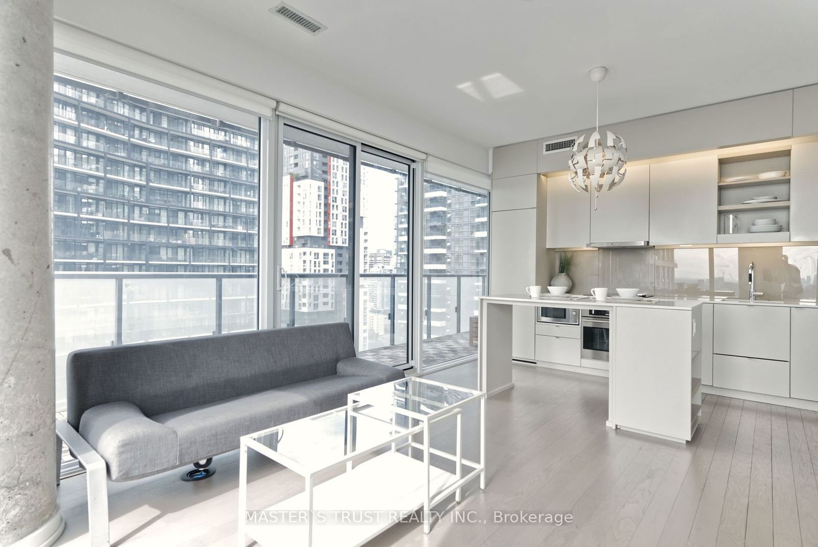 Condo for sale at 2511-101 Peter Street, Toronto, Waterfront Communities C1, M5V 0G6 - MLS: C11933153