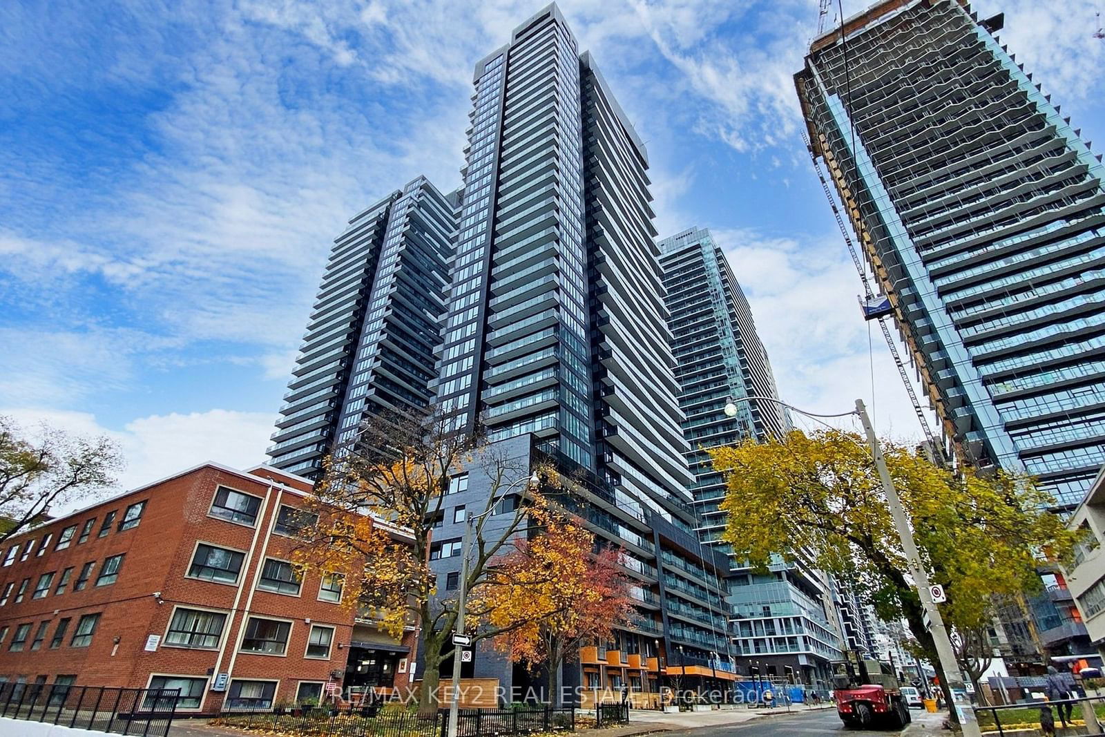 Condo leased at 1609-117 Broadway Avenue, Toronto, Mount Pleasant West, M4P 1V3 - MLS: C11933241