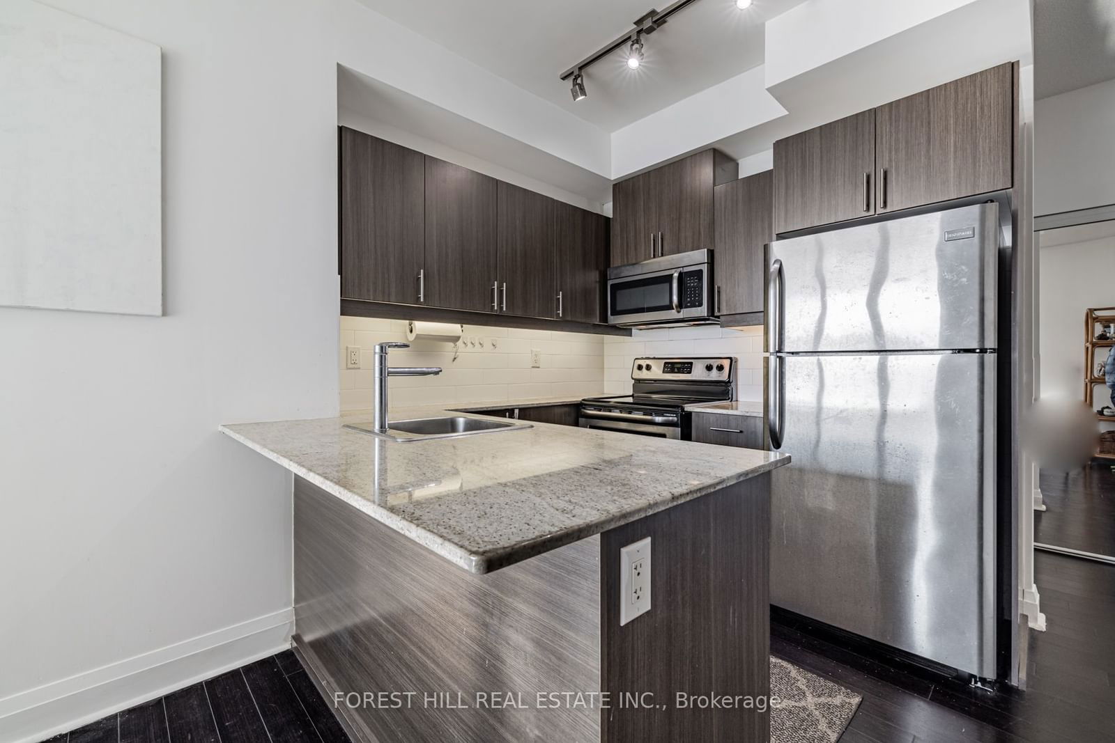 Condo for lease at 705-17 Kenaston Gdns, Toronto, Bayview Village, M2K 1G7 - MLS: C11933568