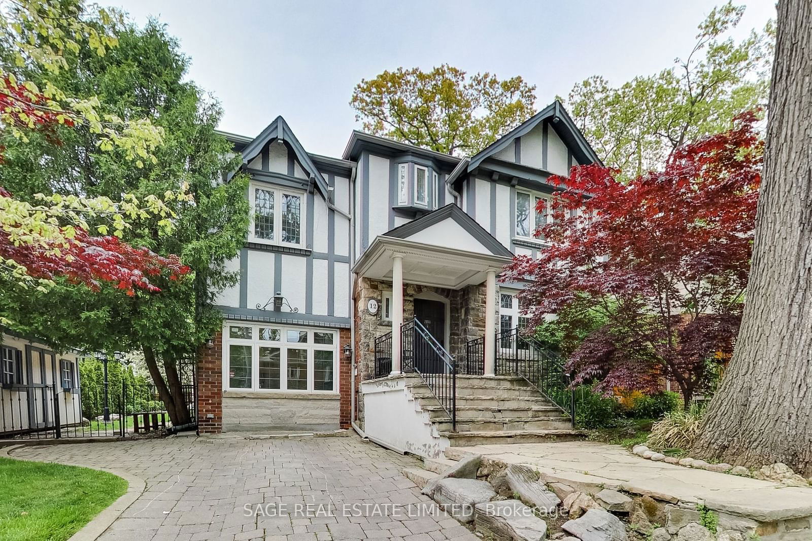 Detached House for lease at 12 Nina Street, Toronto, Casa Loma, M5R 1Z3 - MLS: C11933661