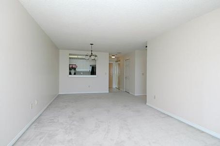 2812 - 7 Concorde Pl, Toronto, M3C3N4 | Image 3