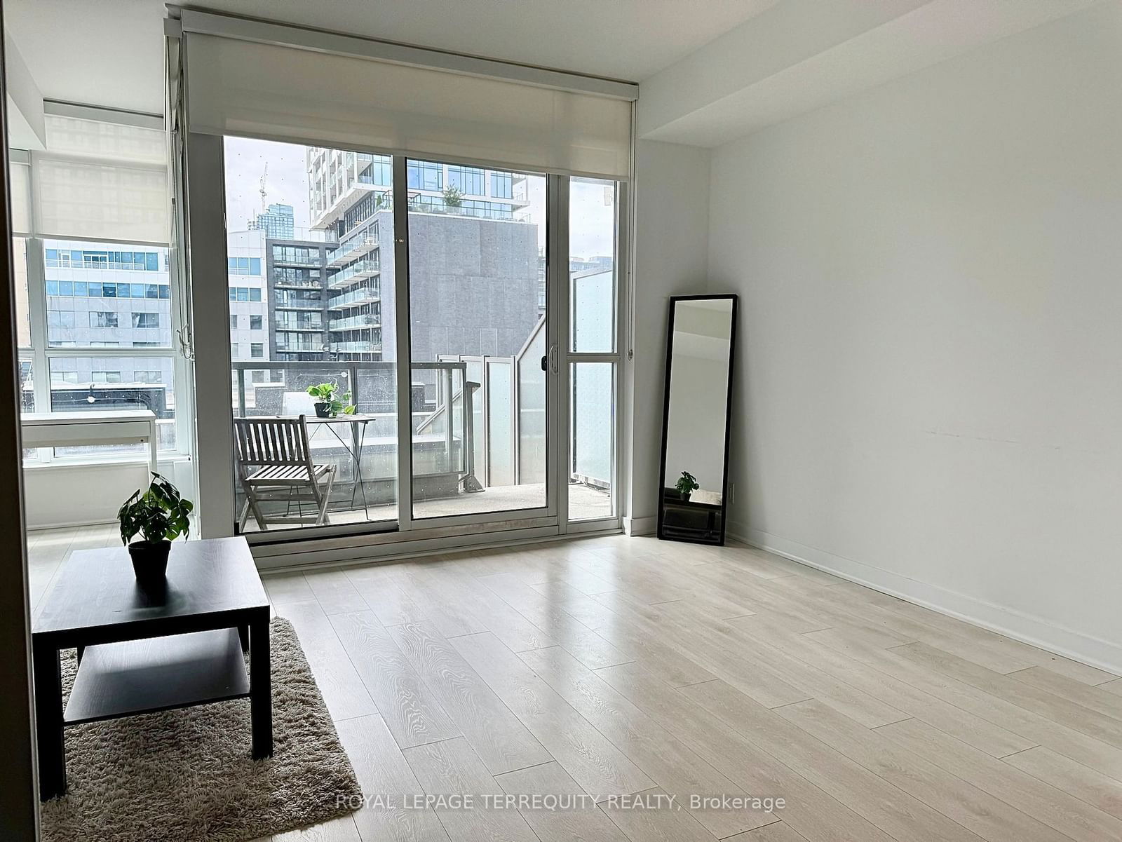 Condo for sale at 421-120 Parliament Street, Toronto, Moss Park, M5A 0N6 - MLS: C11933890