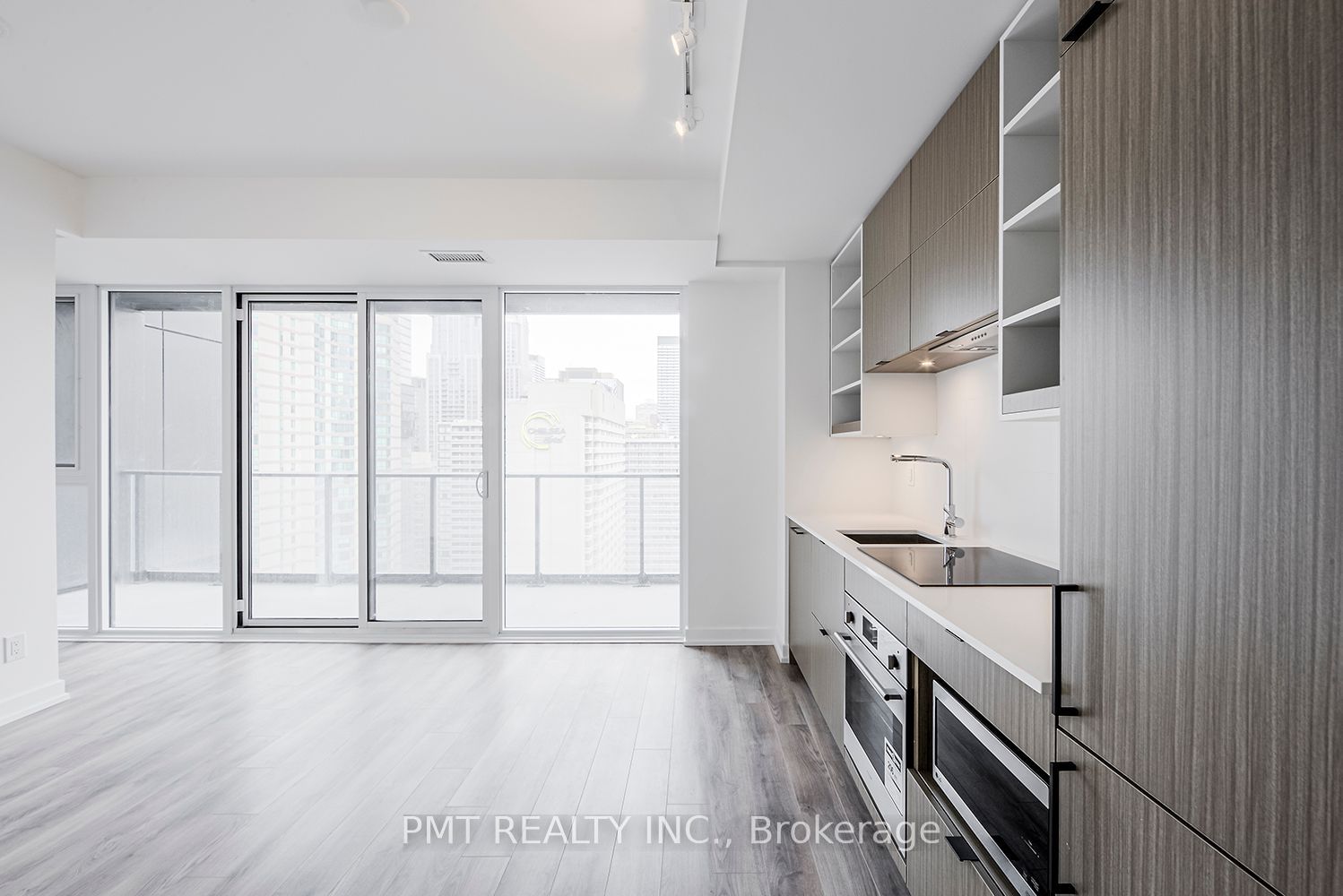 Condo for lease at 1901-20 Edward Street, Toronto, Bay Street Corridor, M5G 1C9 - MLS: C11934085