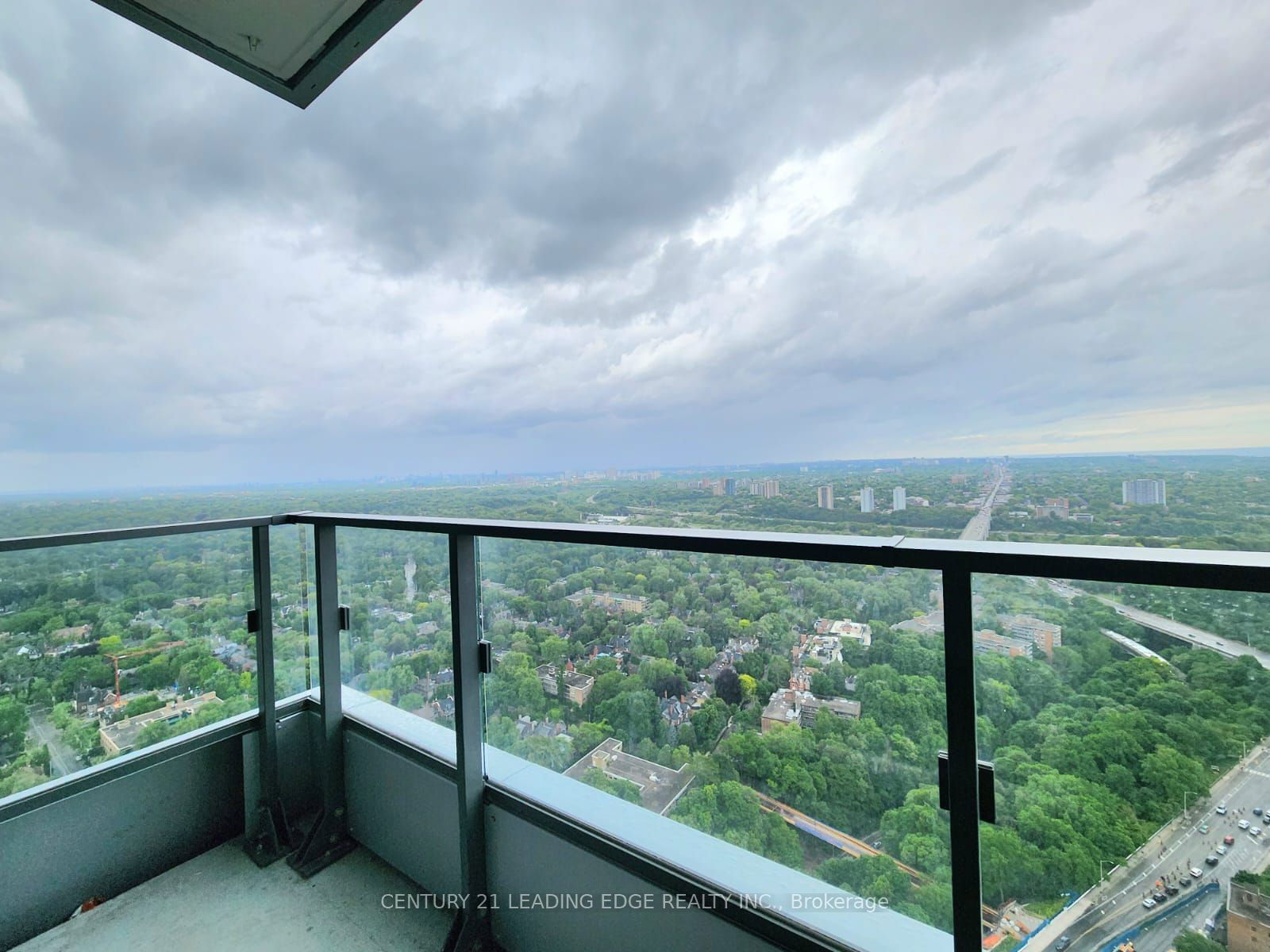 Condo leased at 4708-395 Bloor Street, Toronto, North St. James Town, M4W 0B4 - MLS: C11934158