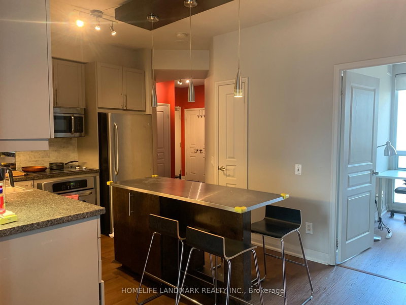 1701 - 1121 Bay St, Toronto, M5S 3L9 | Image 3