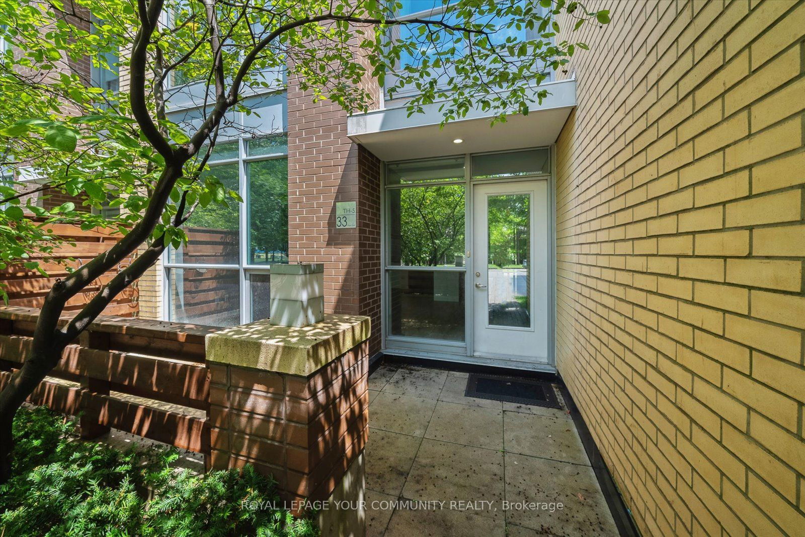 Townhouse for sale at TH5-33 Singer Court, Toronto, Don Valley Village, M2K 0B4 - MLS: C11934269