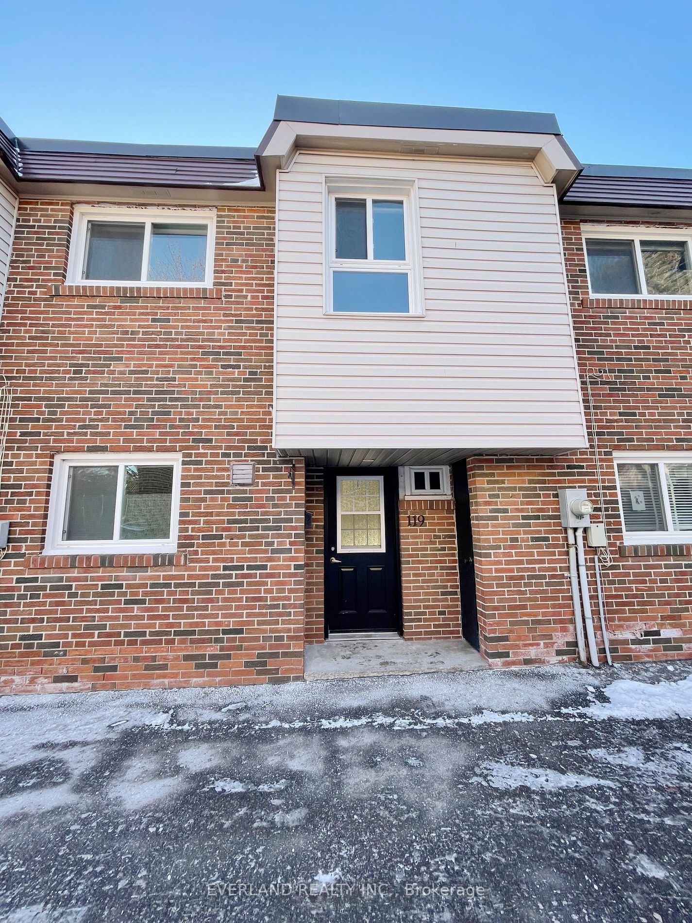 Townhouse for lease at 119-53 Godstone Road, Toronto, Don Valley Village, M2J 3C8 - MLS: C11934558