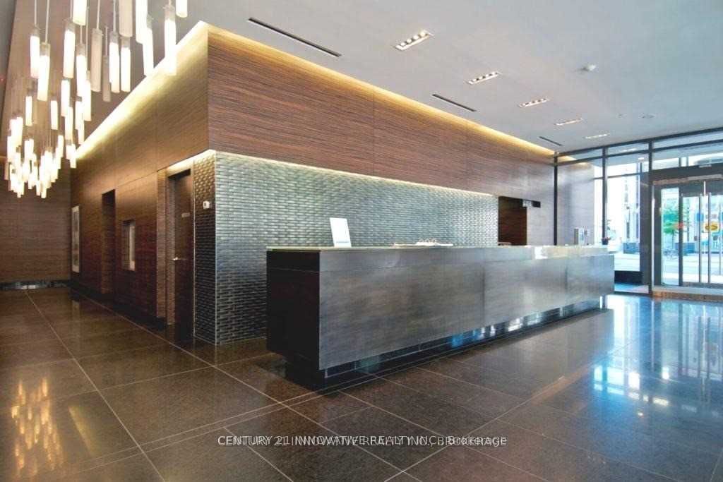 Condo leased at 1610-770 Bay Street, Toronto, Bay Street Corridor, M5G 0A6 - MLS: C11934599