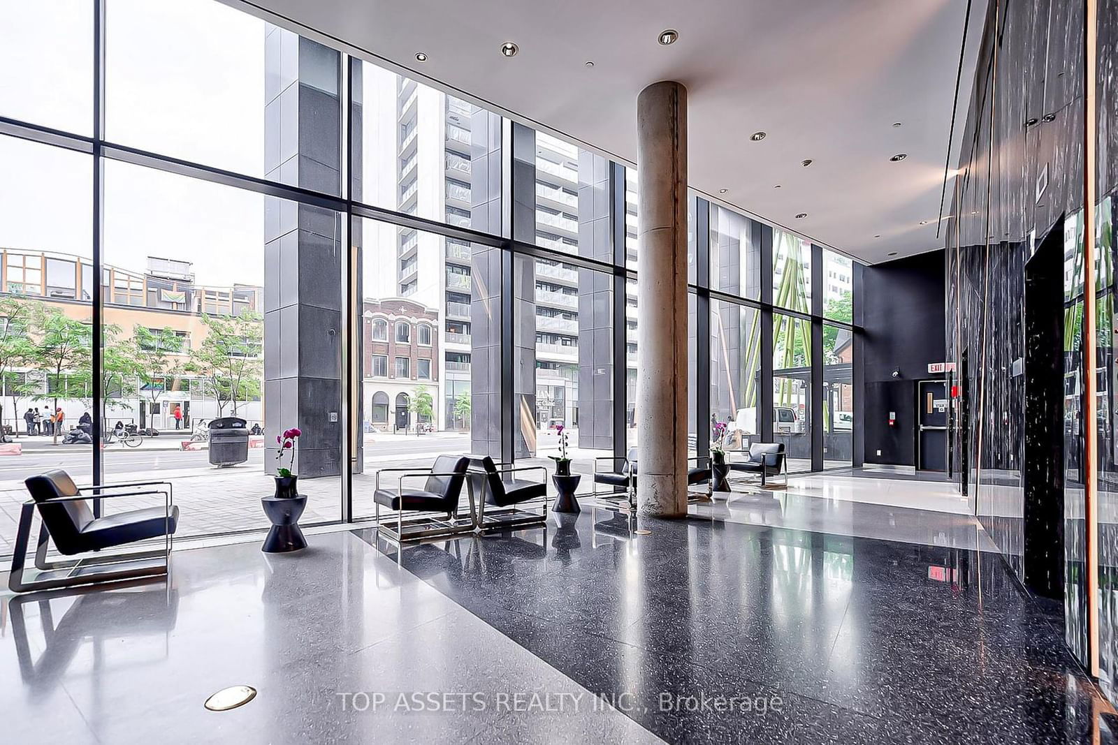 Condo for lease at 602-125 Peter Street, Toronto, Waterfront Communities C1, M5V 0M2 - MLS: C11934842