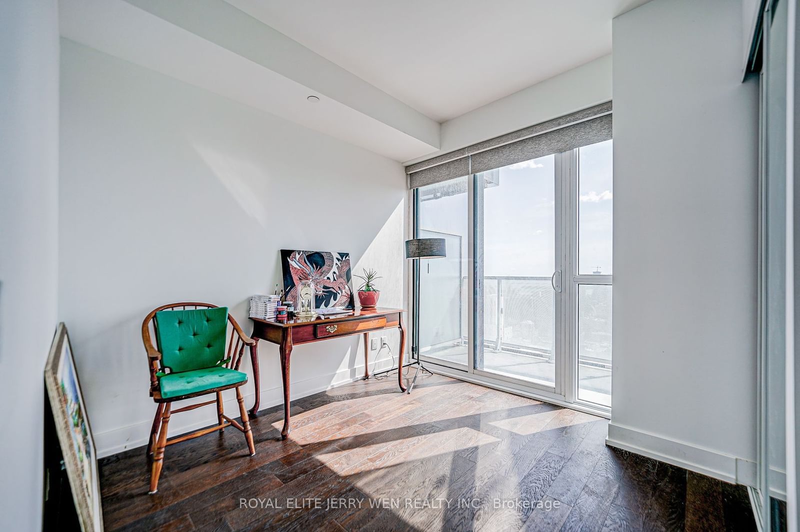 Listing Image 7