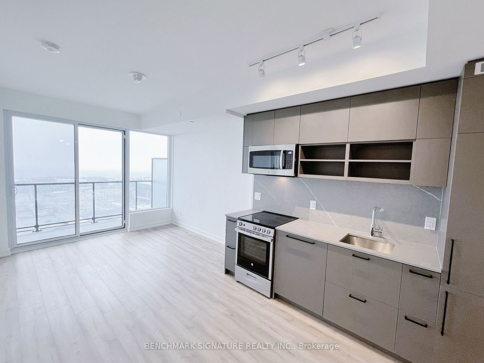 Condo for lease at 2501-135 East Liberty Street, Toronto, Niagara, M6K 0G7 - MLS: C11934940