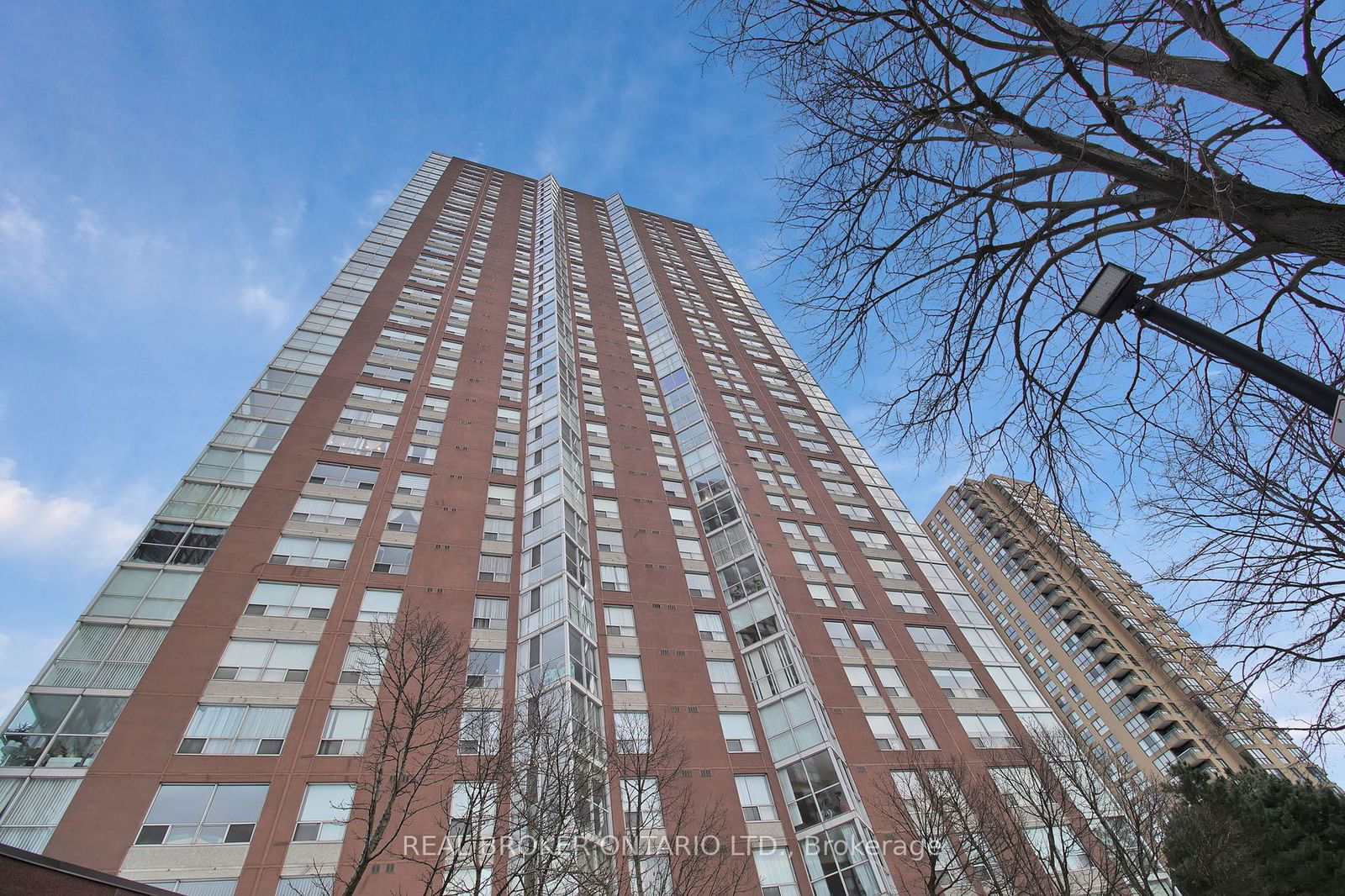 Condo for lease at 3301-5 Concorde Place, Toronto, Banbury-Don Mills, M3C 3M8 - MLS: C11935374