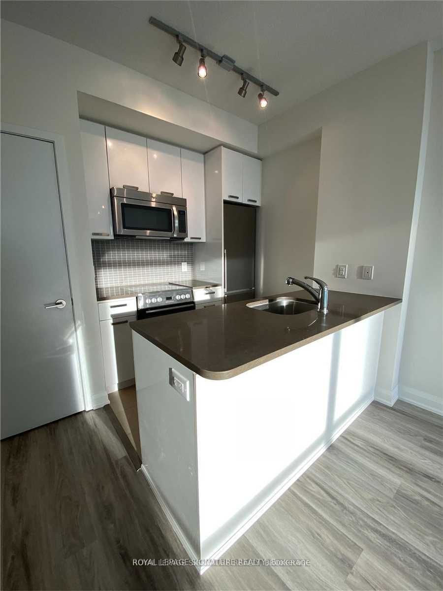 Condo for lease at 3410-295 Adelaide Street, Toronto, Waterfront Communities C1, M5V 0L4 - MLS: C11935655