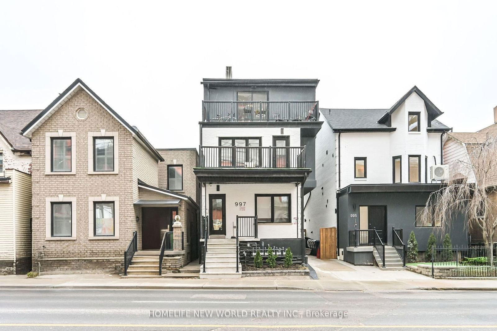 Detached House for lease at 2F-997 Dufferin Street, Toronto, Dufferin Grove, M6H 4B2 - MLS: C11935723