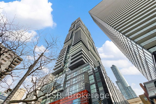 1112 - 7 Grenville Street